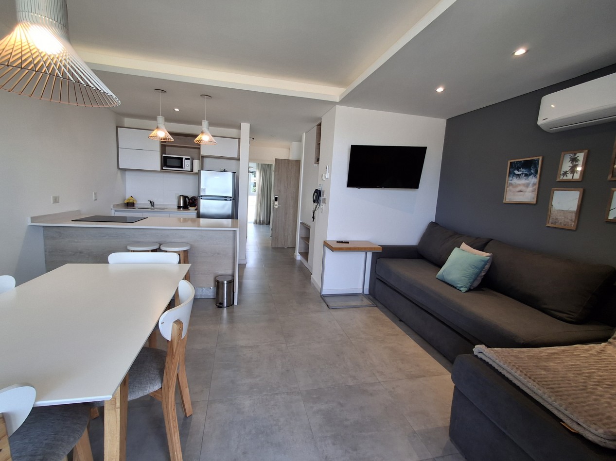 Departamento 3 ambientes planta baja en complejo Flow Las Gaviotas 28 y playa