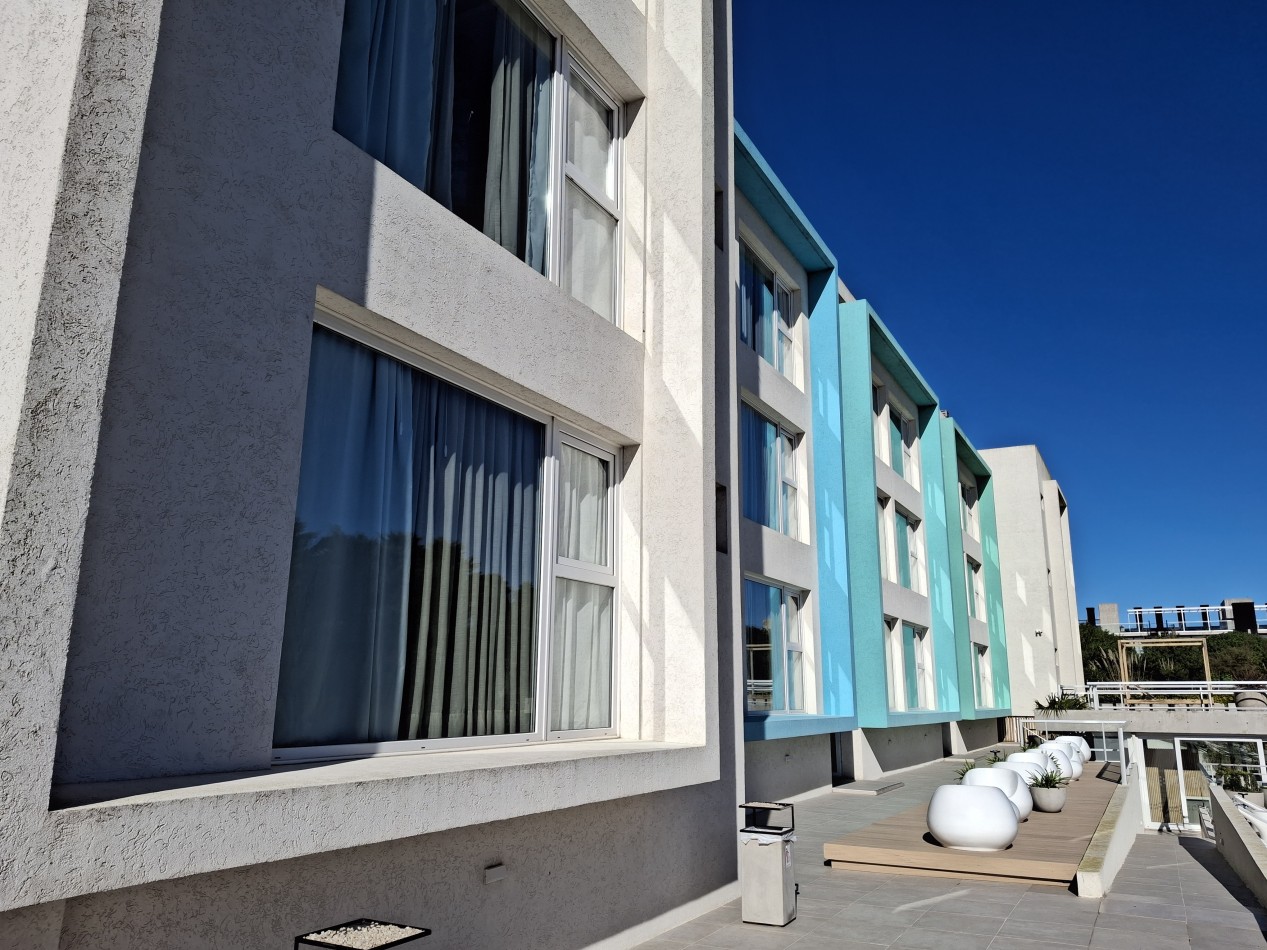 Departamento 3 ambientes planta baja en complejo Flow Las Gaviotas 28 y playa