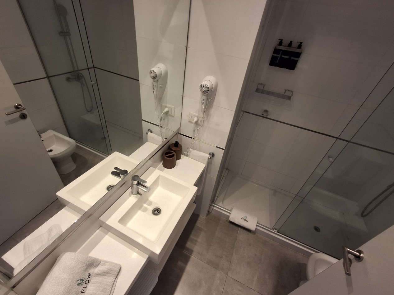 Departamento 3 ambientes planta baja en complejo Flow Las Gaviotas 28 y playa