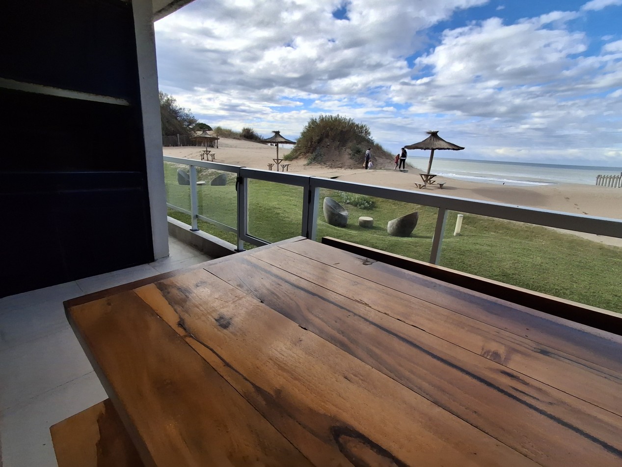 Departamento 3 ambientes planta baja en complejo Flow Las Gaviotas 28 y playa