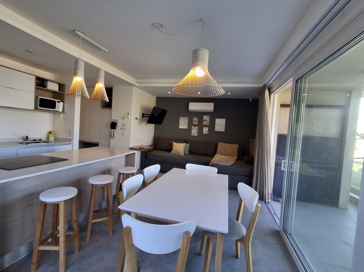 Departamento 3 ambientes planta baja en complejo Flow Las Gaviotas 28 y playa