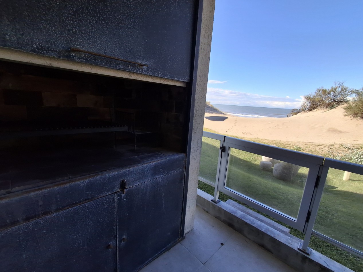 Departamento 3 ambientes planta baja en complejo Flow Las Gaviotas 28 y playa