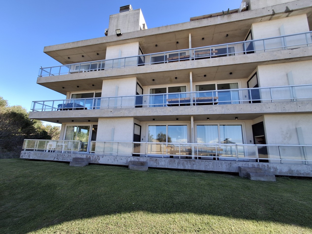 Departamento 3 ambientes planta baja en complejo Flow Las Gaviotas 28 y playa