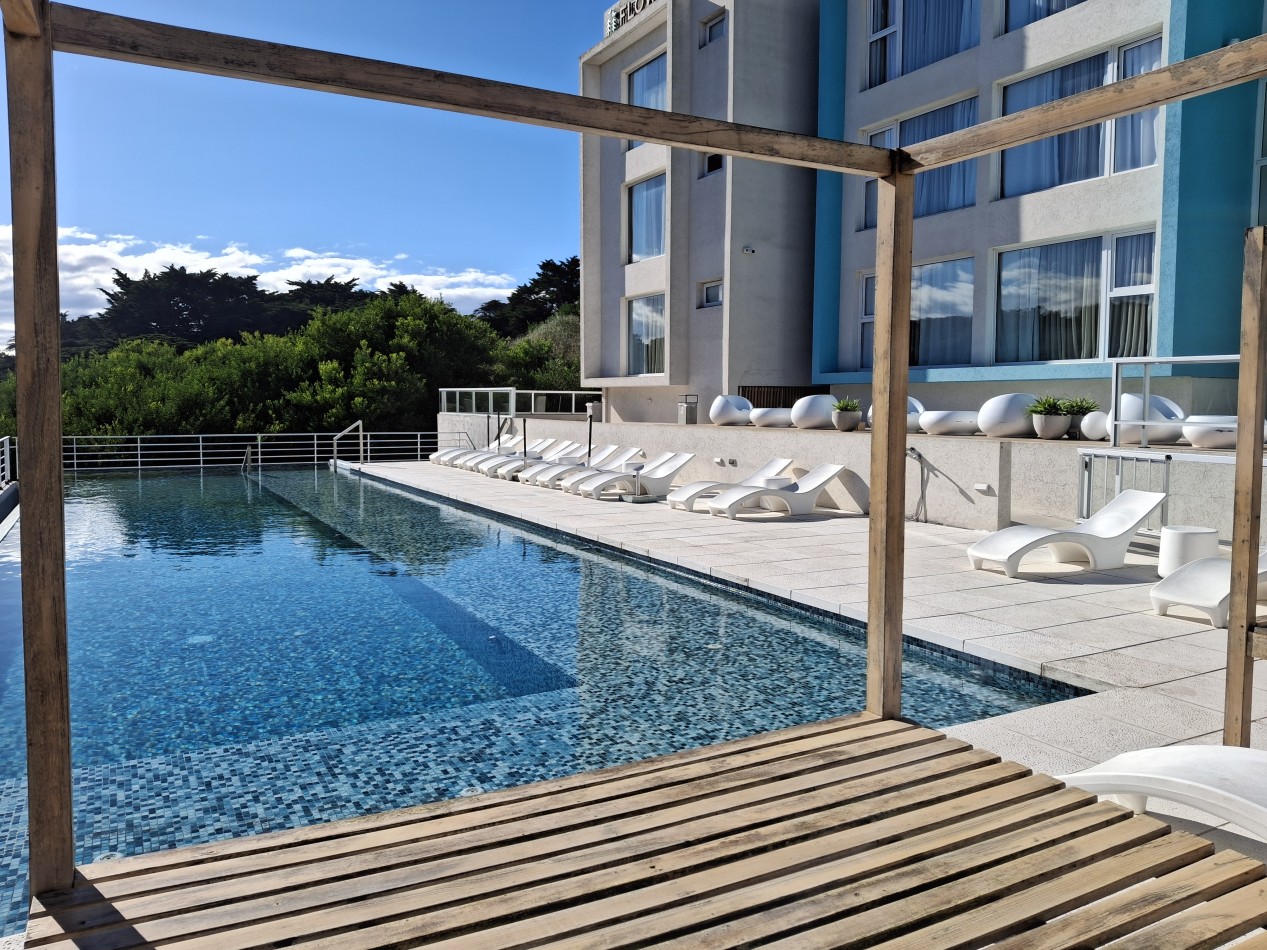 Departamento 3 ambientes planta baja en complejo Flow Las Gaviotas 28 y playa