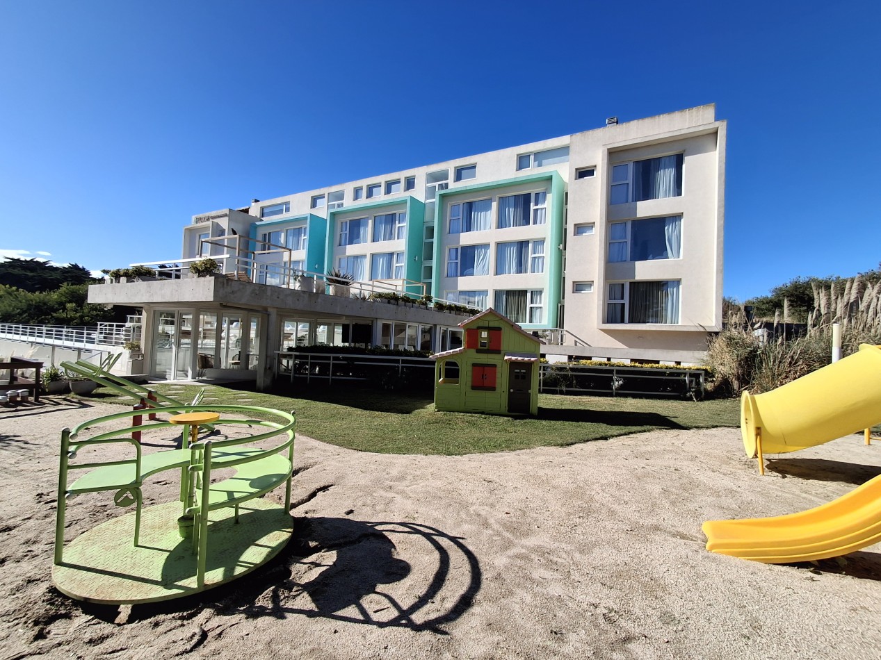 Departamento 3 ambientes planta baja en complejo Flow Las Gaviotas 28 y playa
