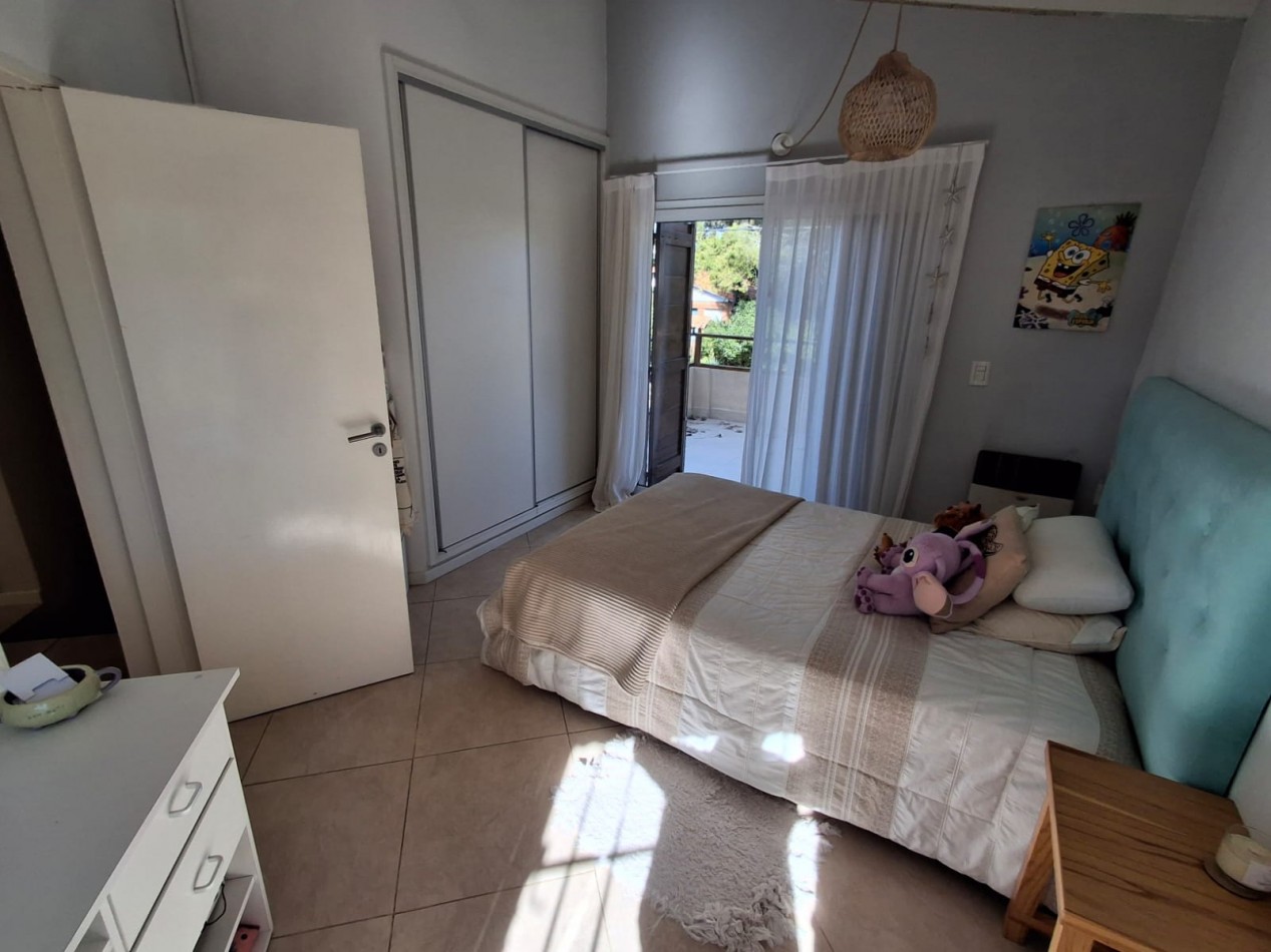 Casa en venta de Categoria 4 ambientes en Vila Gesell