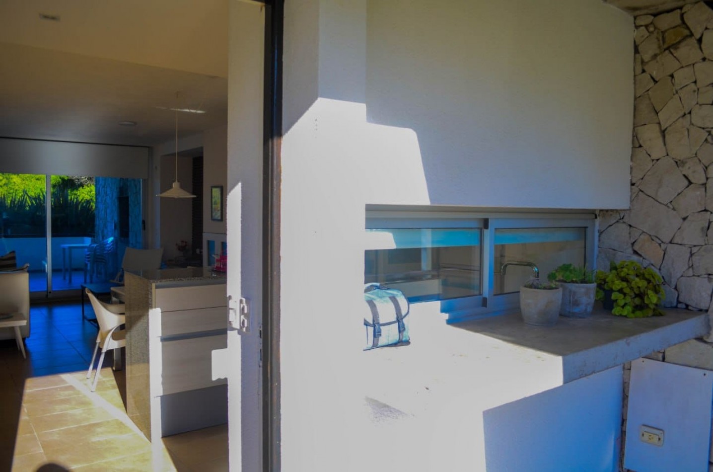 Departamento2 ambientes en venta en Las Gaviotas con cochera