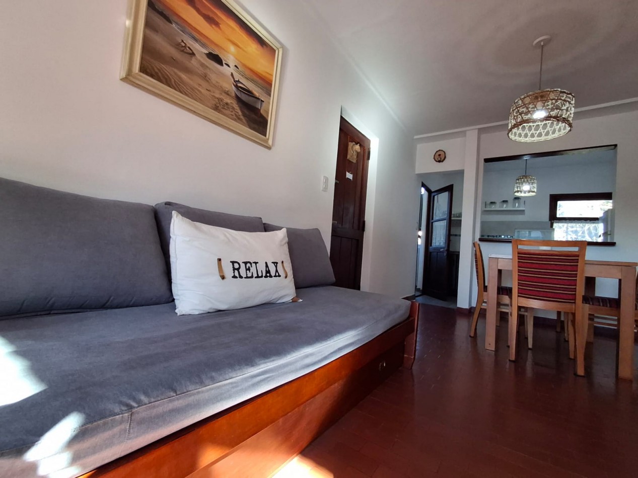 Excepcional departamento 3 ambientes con cochera en Villa Gesell barrio norte a metros del mar.