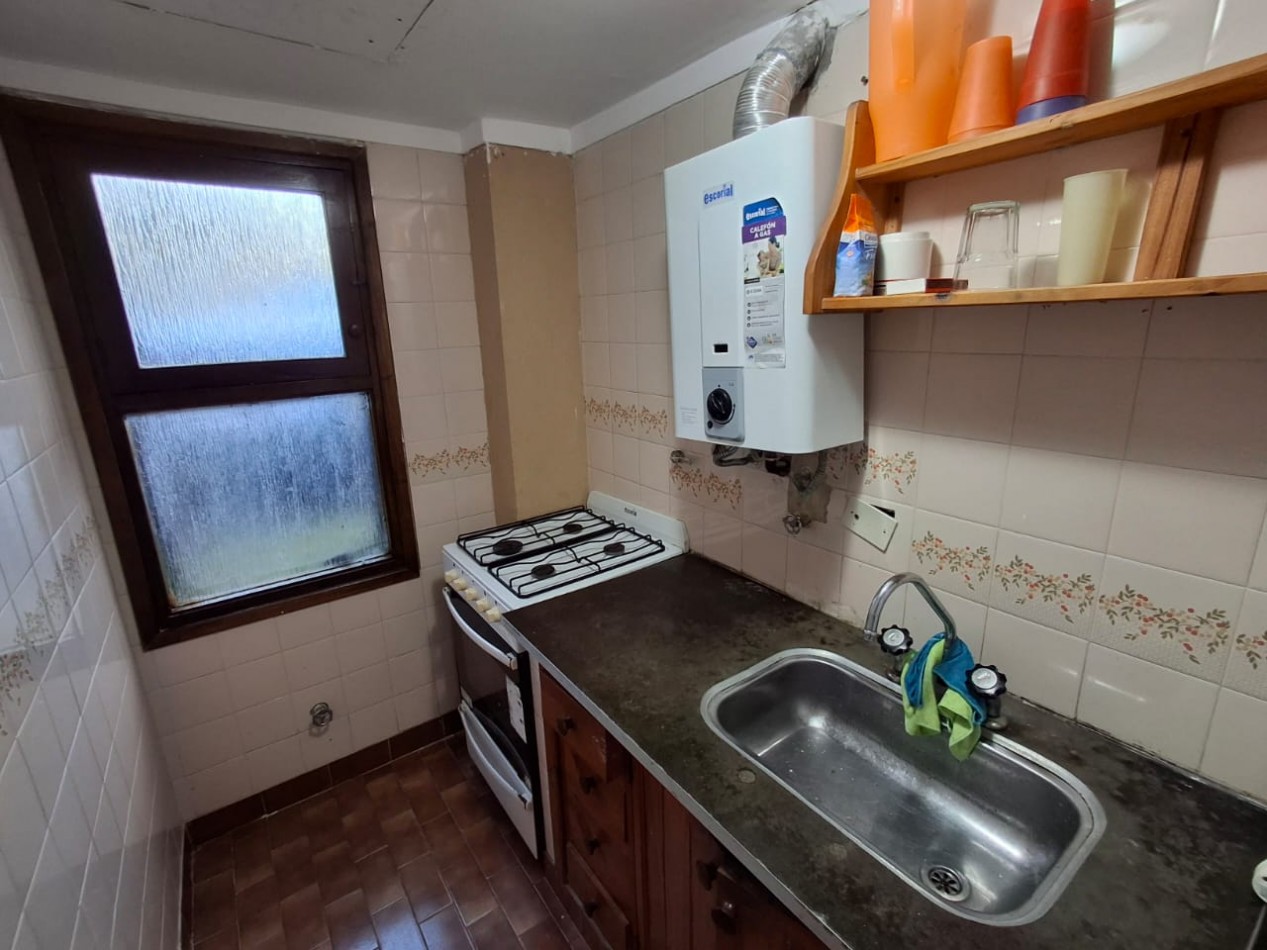 Casa en venta 4 ambientes en Villa Gesell zona centro en complejo cerrado.
