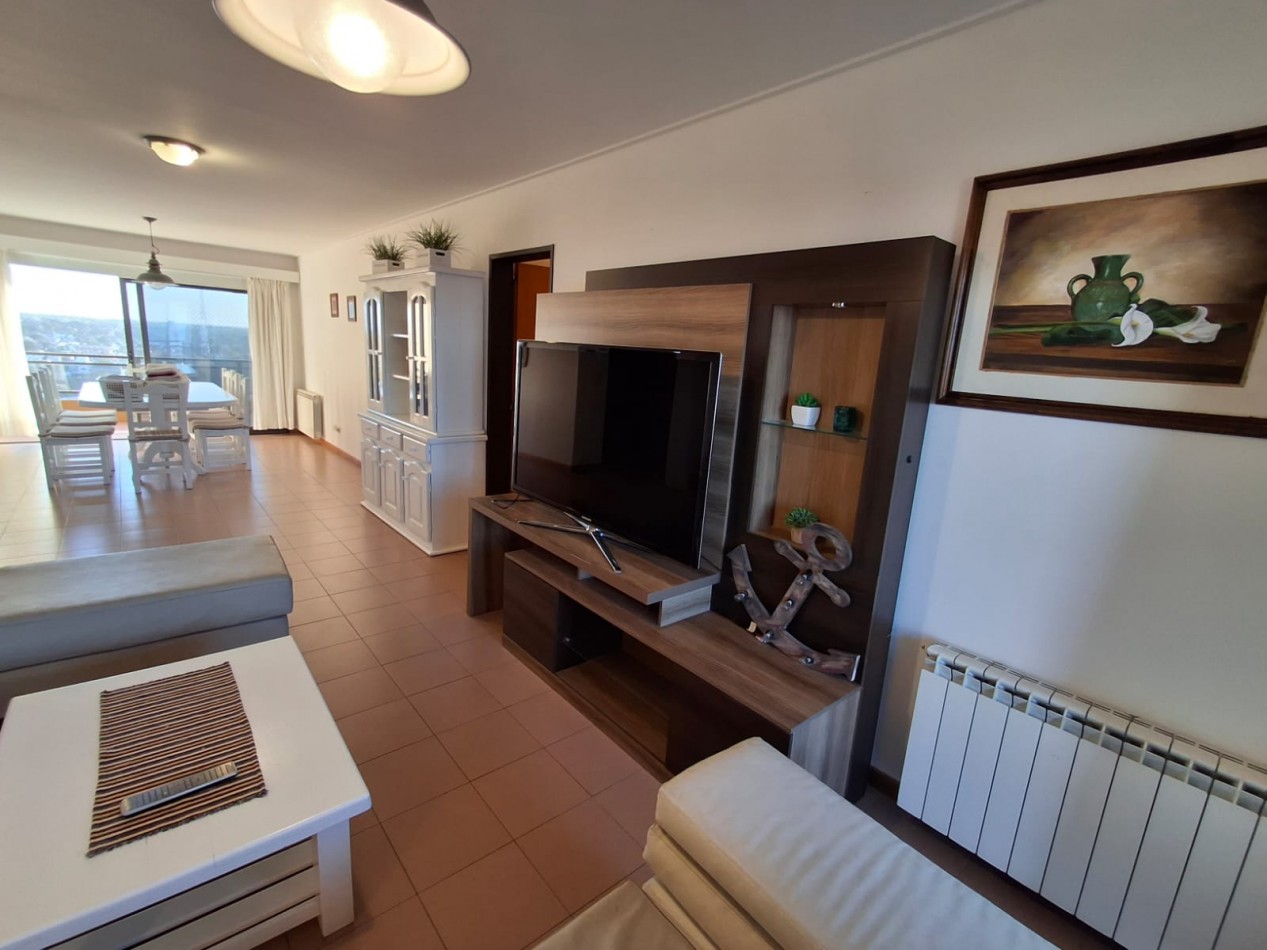 Altos del Pinar depto 4 ambientes con vista al mar y al bosque fundacional de Gesell.