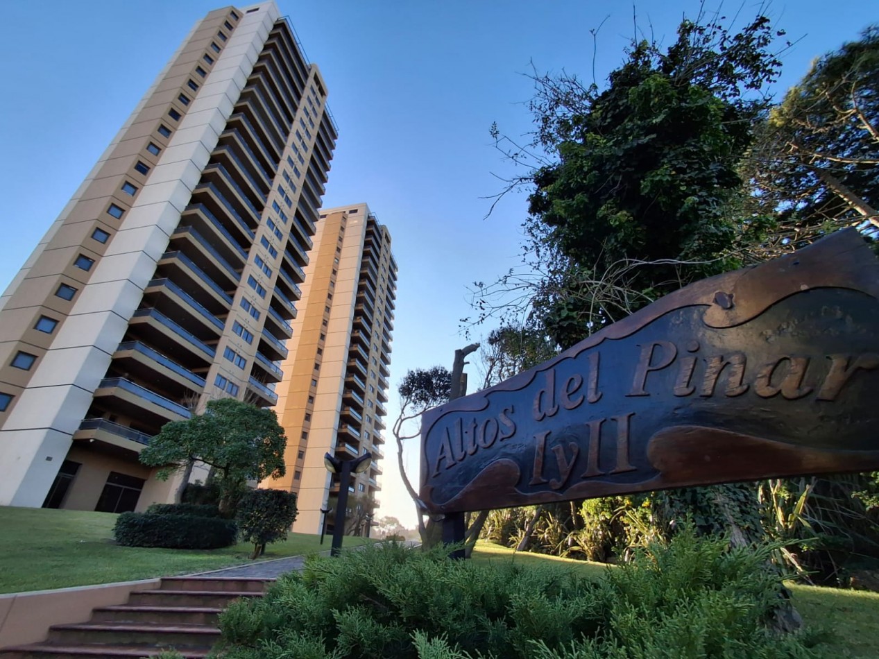 Altos del Pinar depto 4 ambientes con vista al mar y al bosque fundacional de Gesell.