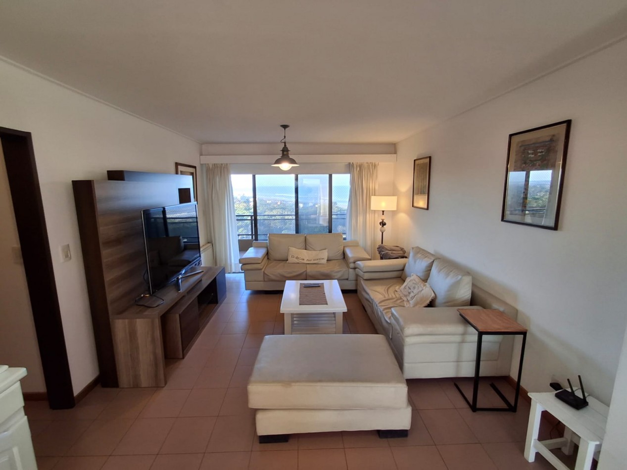 Altos del Pinar depto 4 ambientes con vista al mar y al bosque fundacional de Gesell.