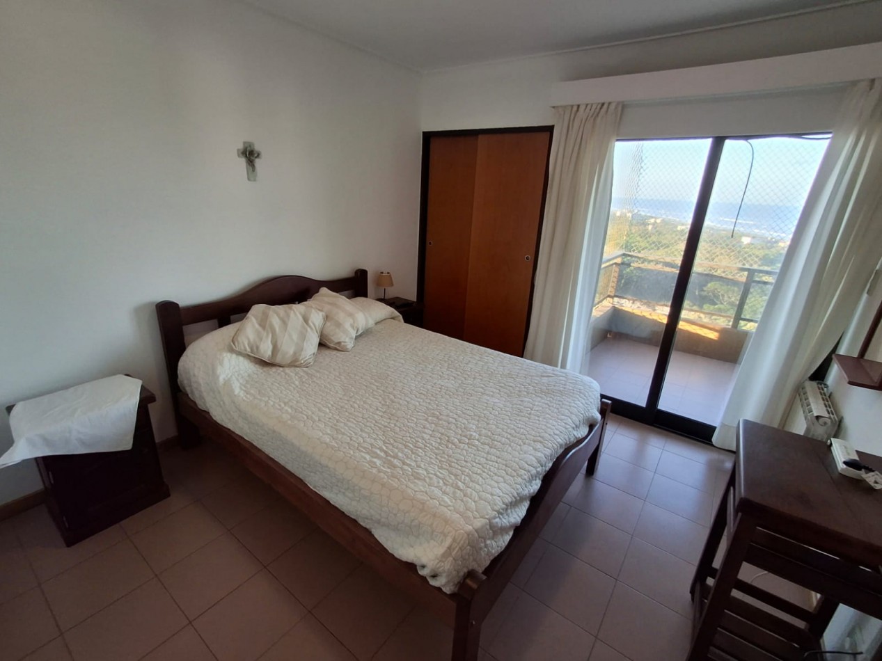 Altos del Pinar depto 4 ambientes con vista al mar y al bosque fundacional de Gesell.