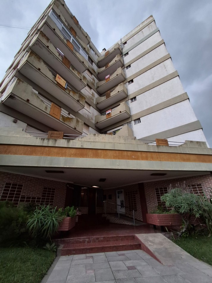 Departamento 2 ambientes con balcon