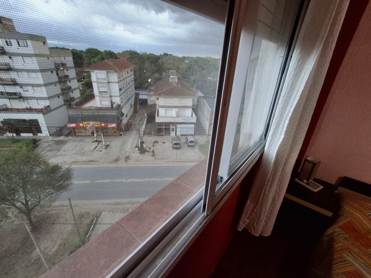 Departamento 2 ambientes con balcon