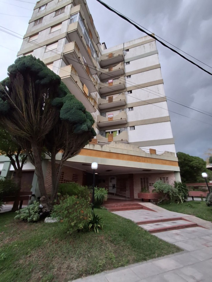 Departamento 2 ambientes con balcon