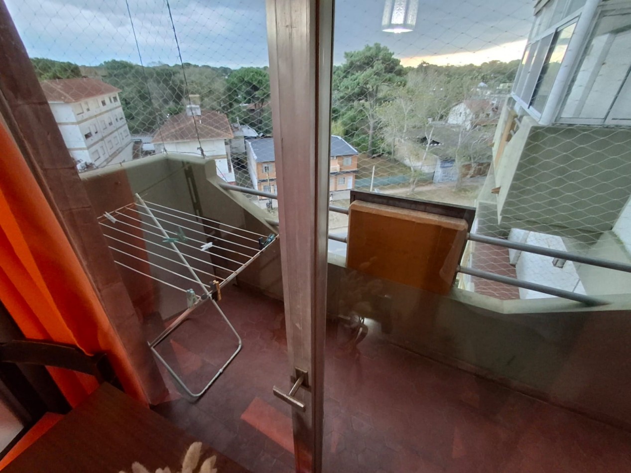 Departamento 2 ambientes con balcon