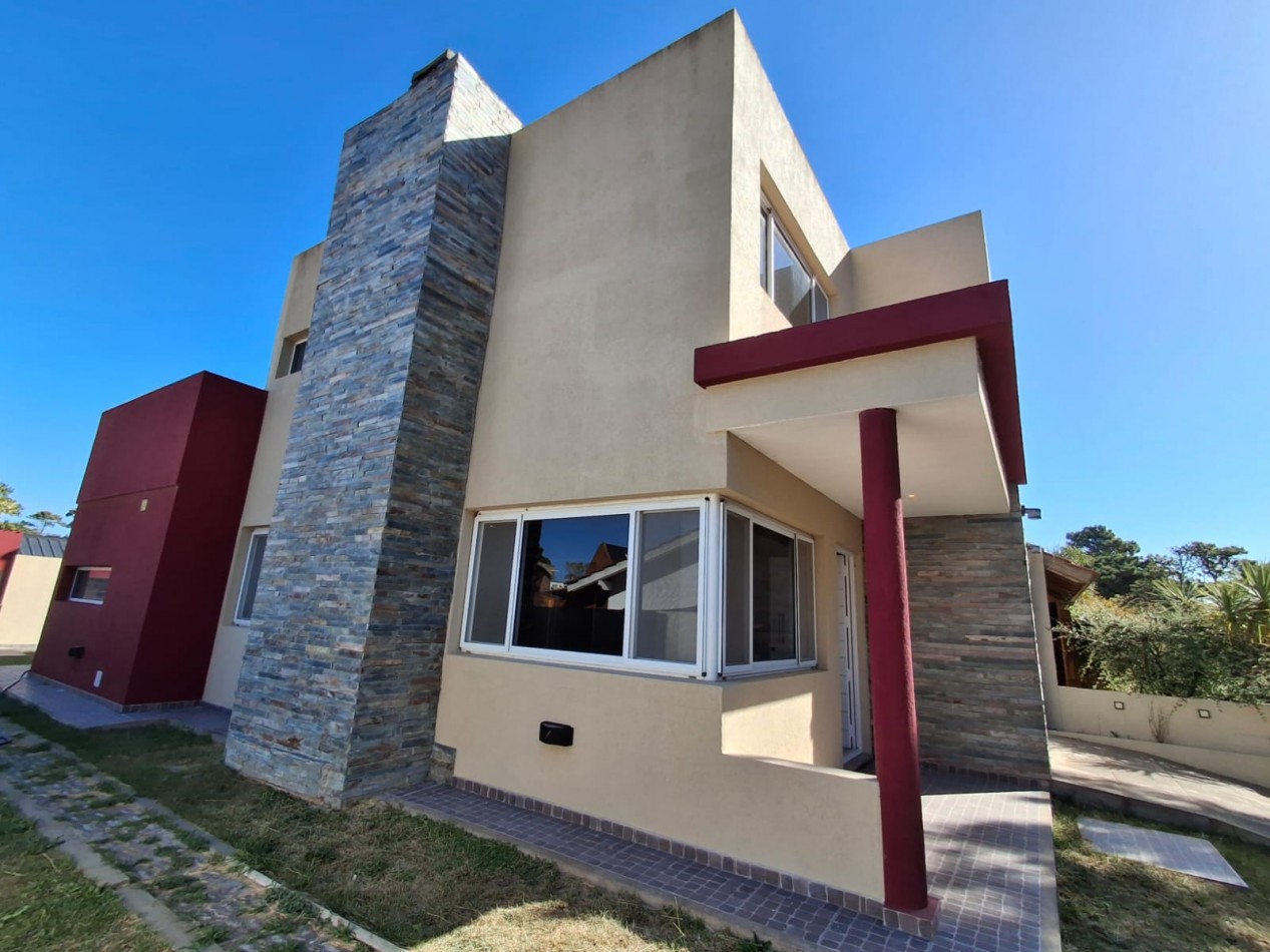 Casa en Barrio Cerrado 4 ambientes de categoria 
