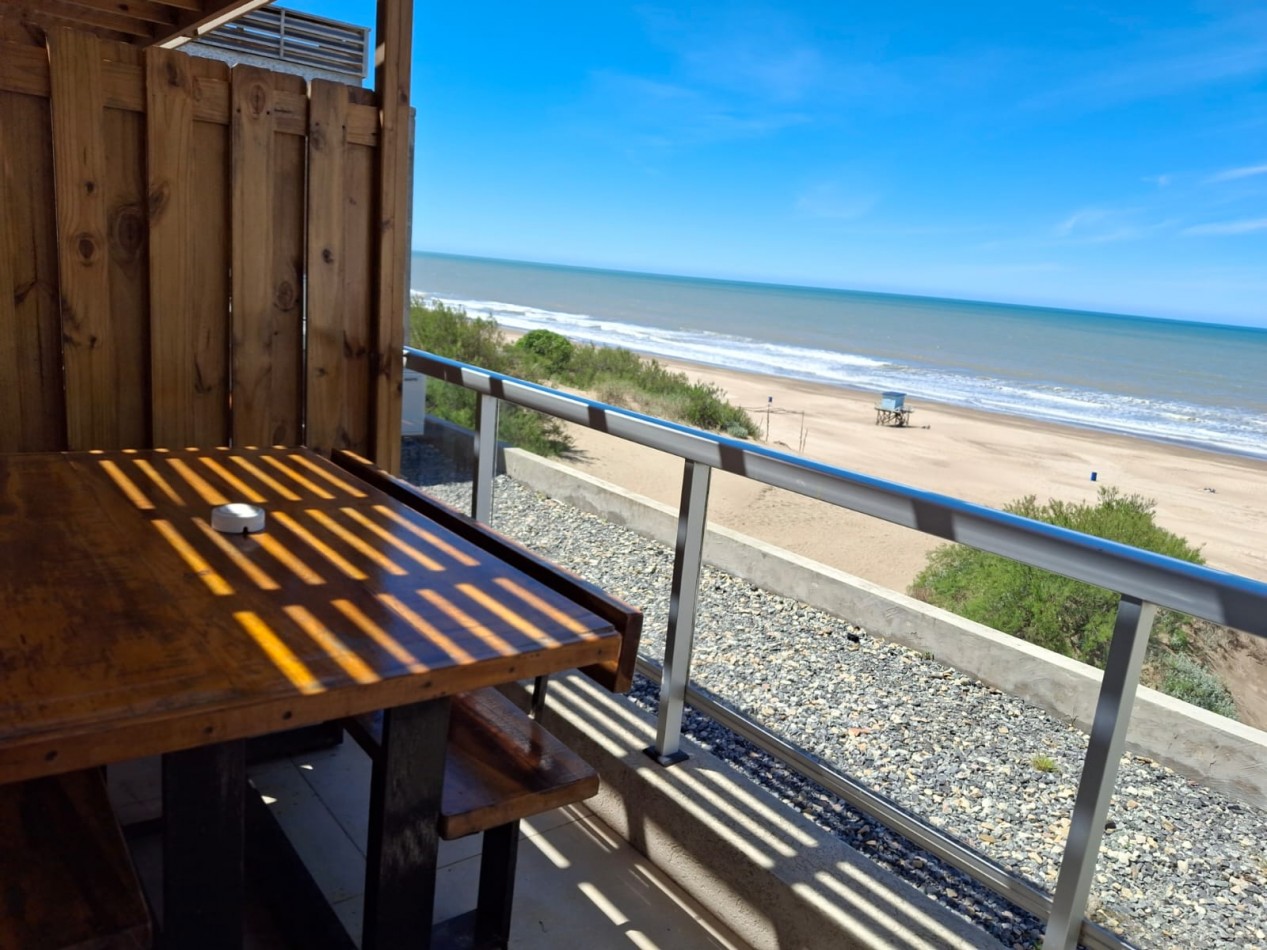 Departamento de categoria frente al mar