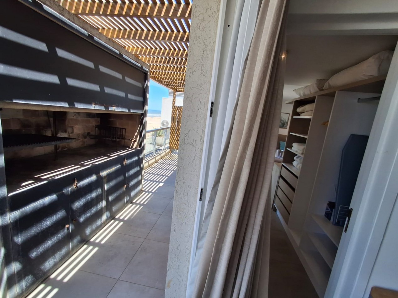 Departamento de categoria frente al mar