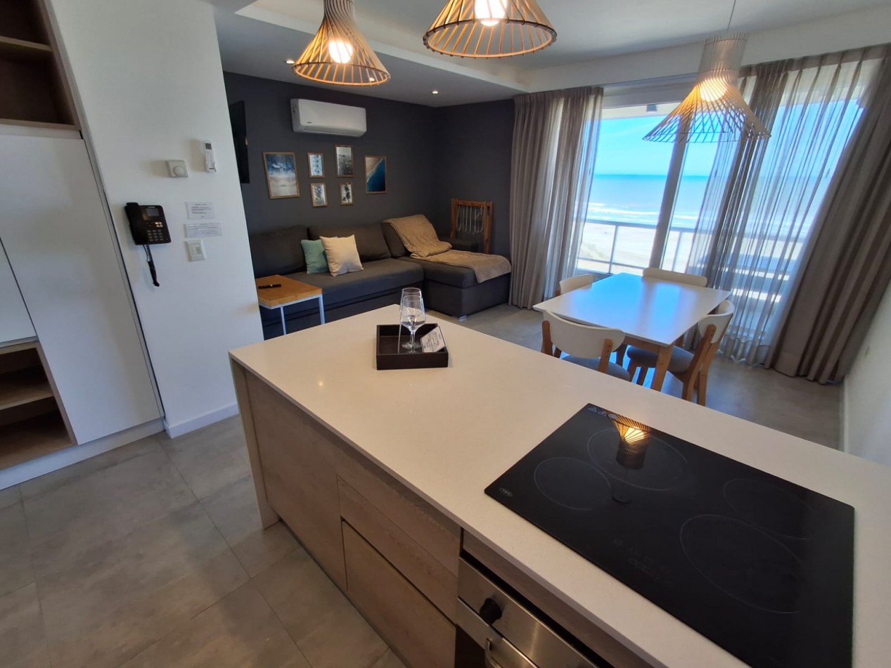 Departamento de Categoria frente al mar