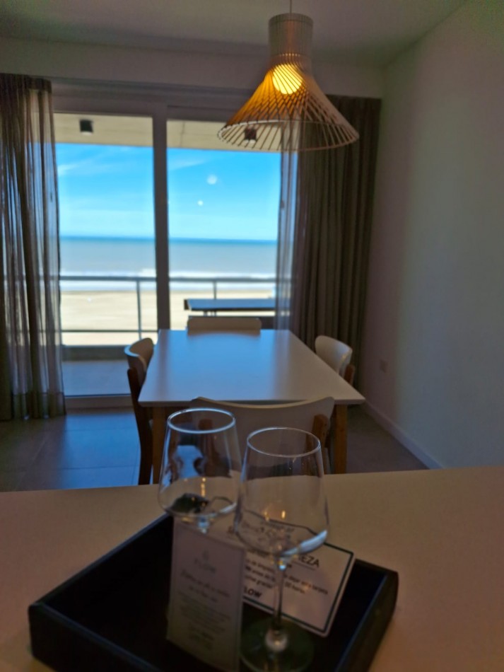 Departamento de Categoria frente al mar