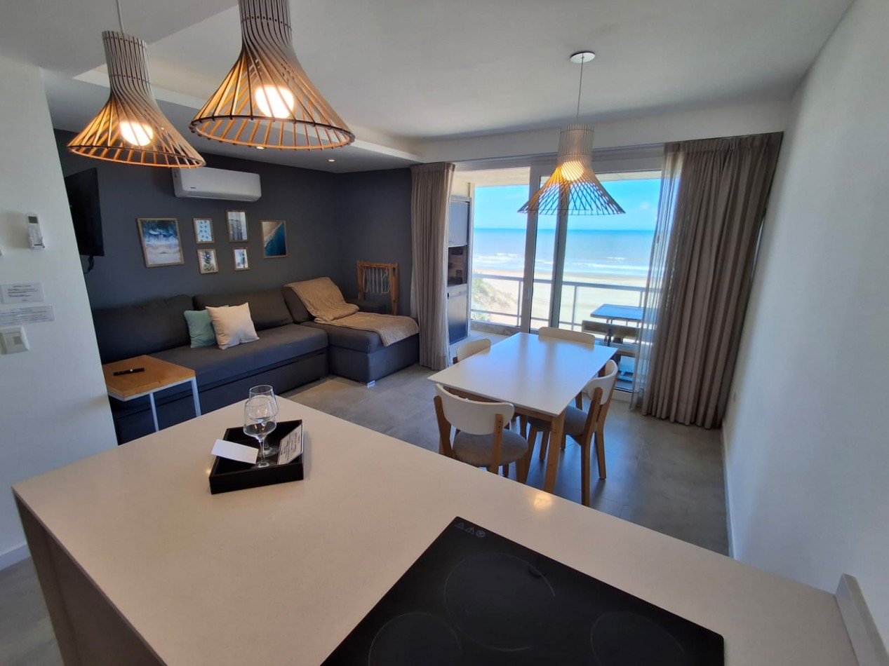 Departamento de Categoria frente al mar