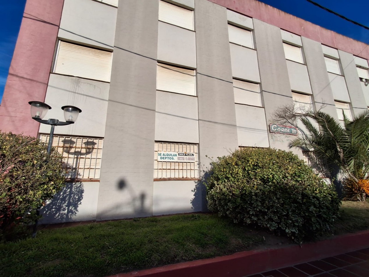 Excelente departamento  a pasos del mar.