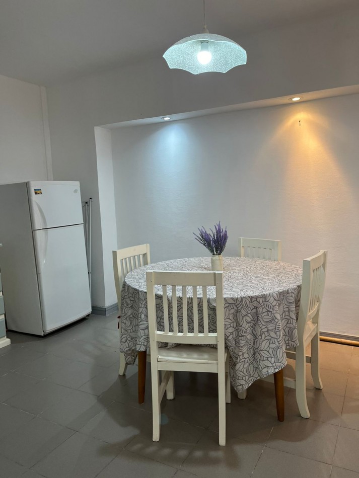 Excelente departamento  a pasos del mar.