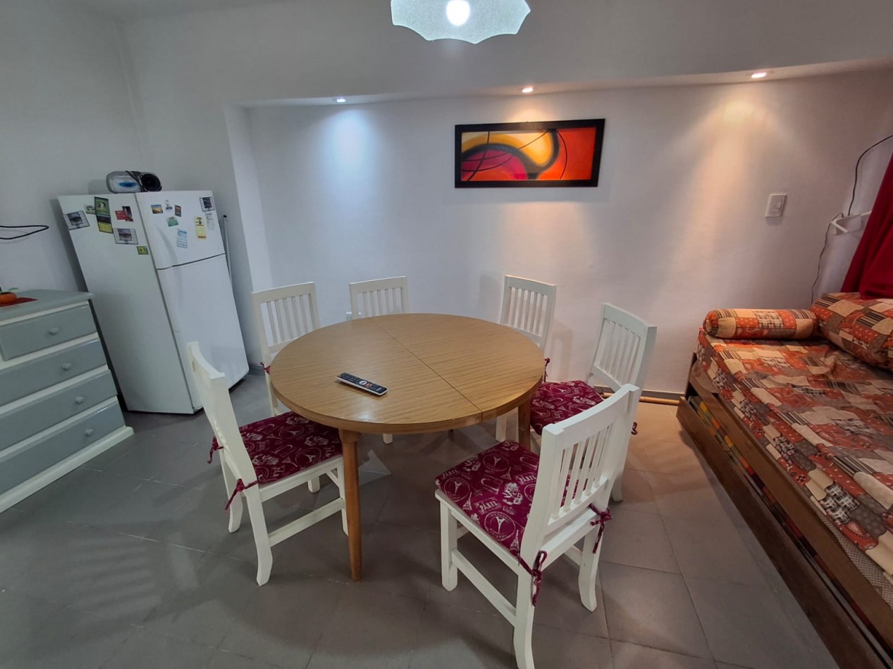 Excelente departamento  a pasos del mar.