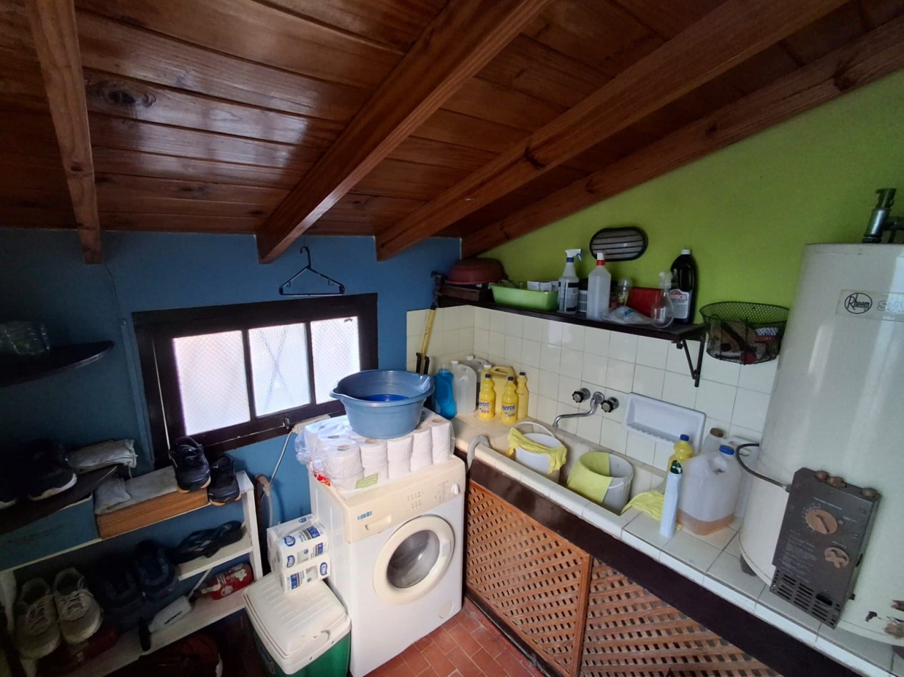 Casa en venta mas dos duplex