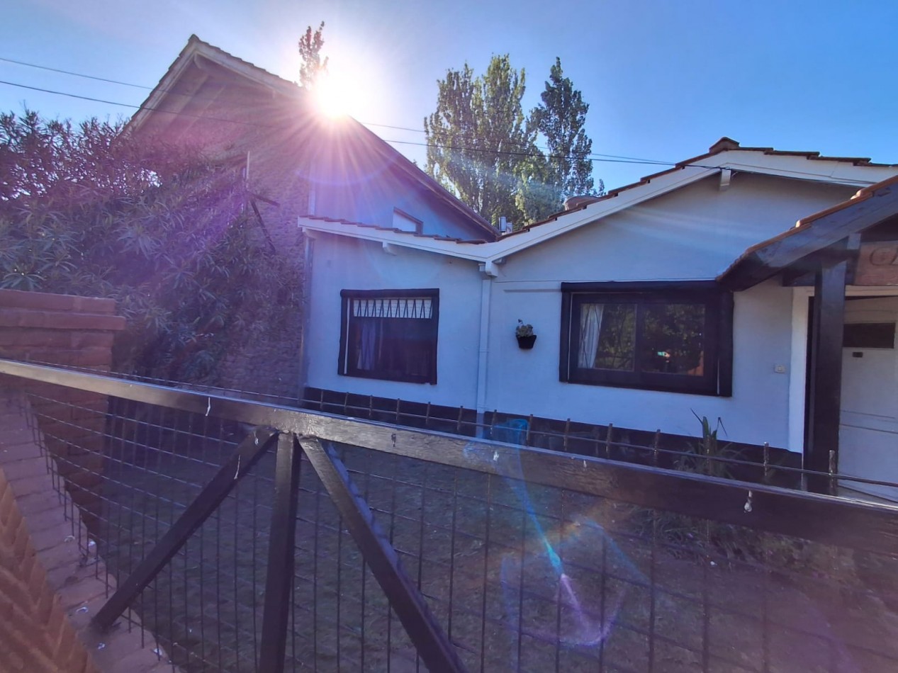 Casa en venta mas dos duplex