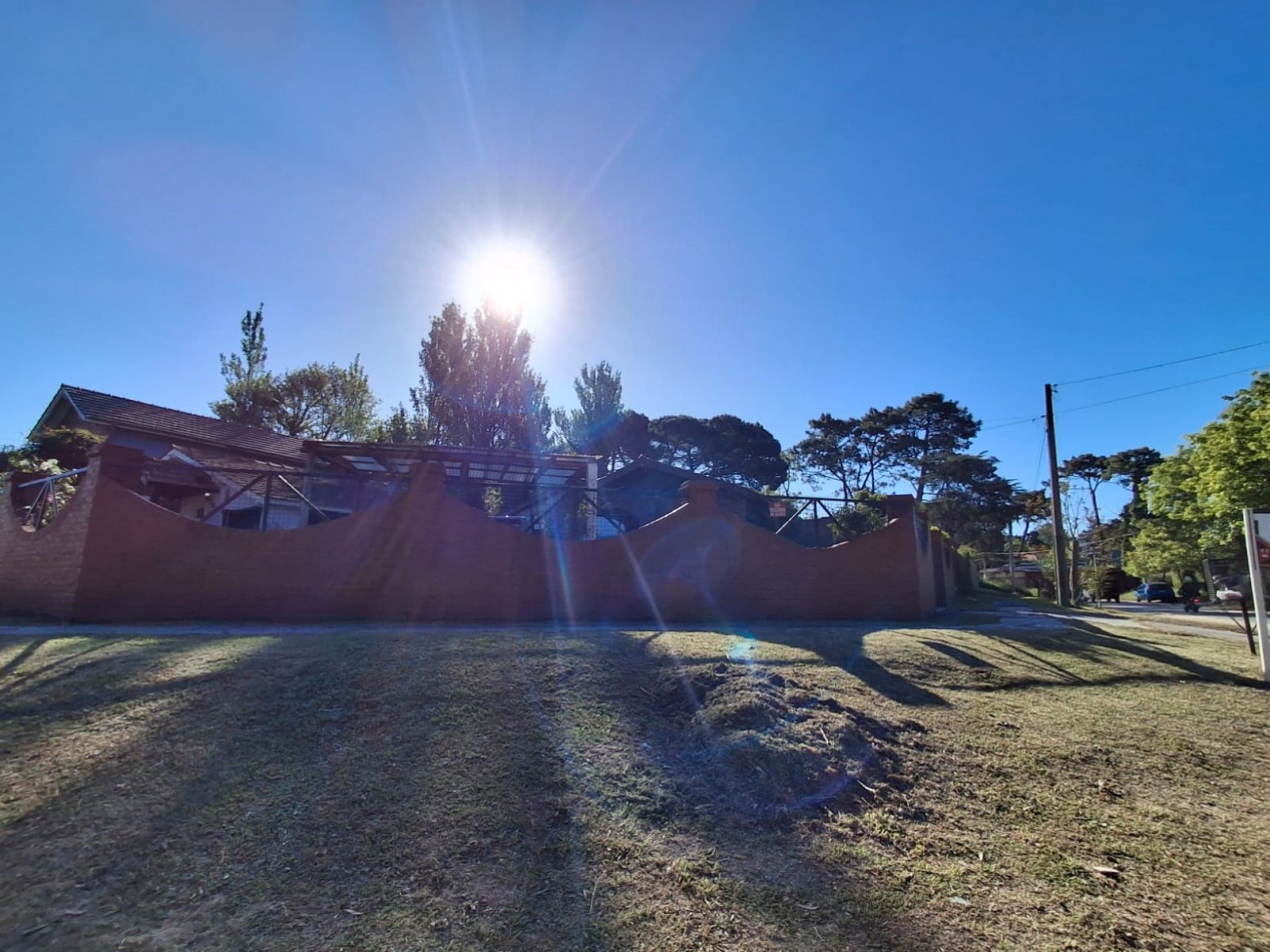 Casa en venta mas dos duplex
