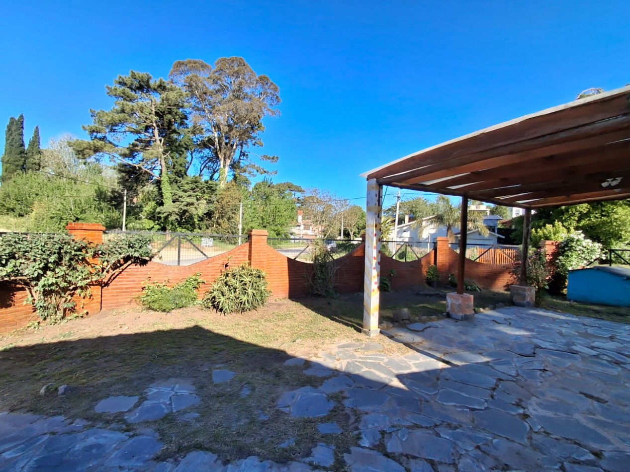 Casa en venta mas dos duplex
