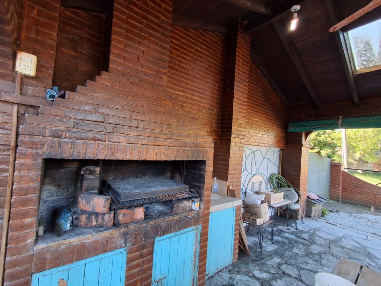 Casa en venta mas dos duplex