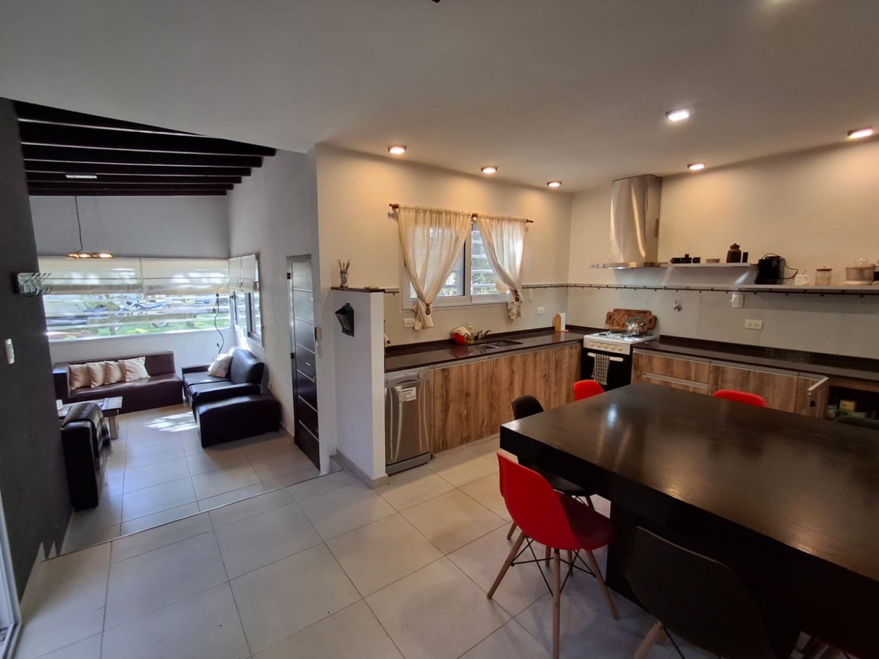 Casa en alquiler 4 ambientes