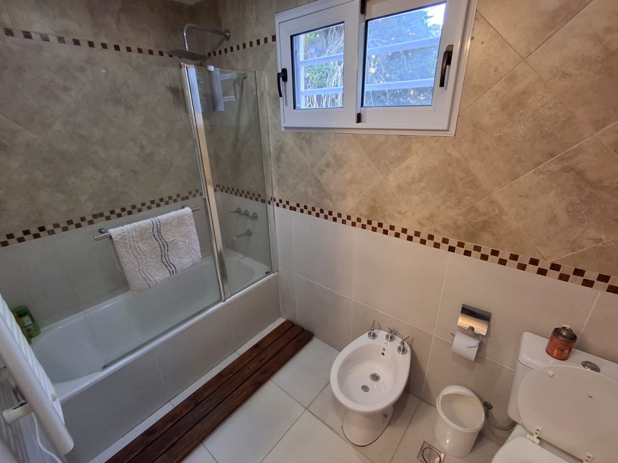 Casa en alquiler 4 ambientes