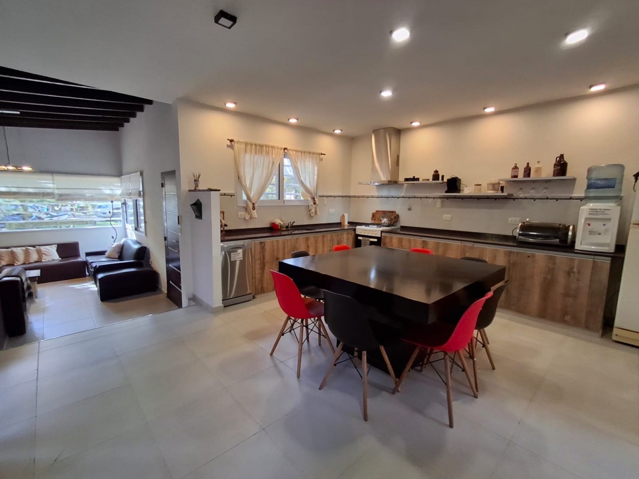Casa en alquiler 4 ambientes