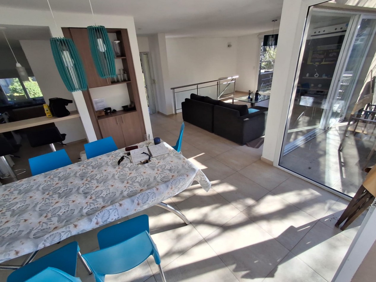 Casa 4 ambiemtes en Mar Azul