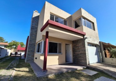 Casa en Barrio Cerrado 4 ambientes de categoria 